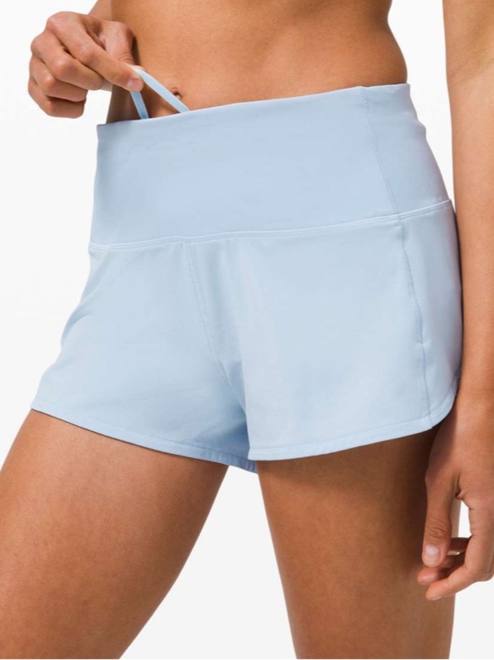 Lululemon Speed Up Short High-Rise 2.5"
Blue Linen 6